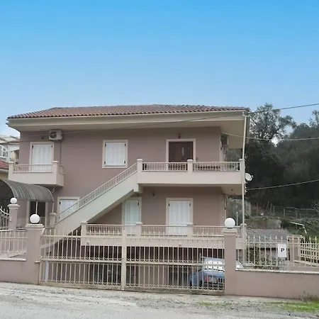 Emerald Escape, Sinarades * Corfu (city)