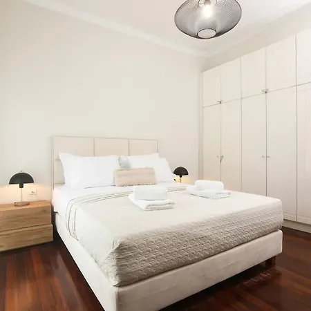 Apartament Emerald Escape, Sinarades *