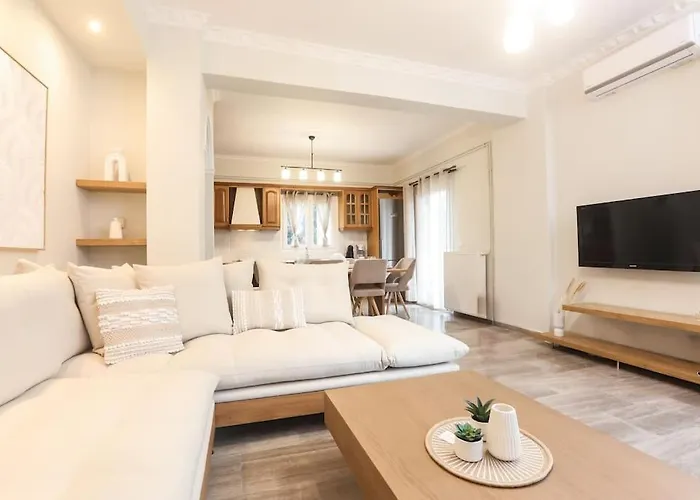 Emerald Escape, * Sinarádes