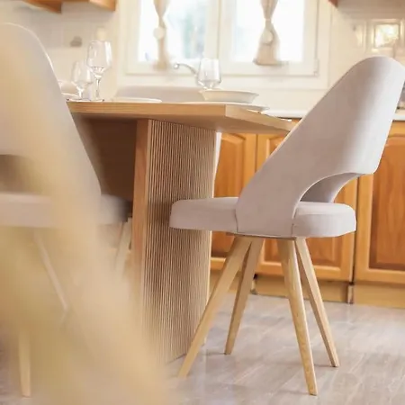 Emerald Escape, Apartamento Sinarádes